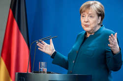 Меркель визнала, що прогресу в питанні територіальної цілісності України немає