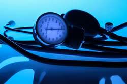 Как снизить высокое давление без лекарств: рекомендации специалистов