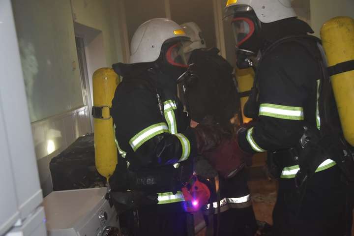 В Одесі сталася пожежа в пологовому будинку, евакуювали 16 немовлят