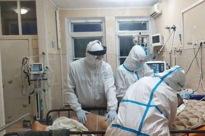 У Києві за добу виявили понад 400 нових хворих на коронавірус