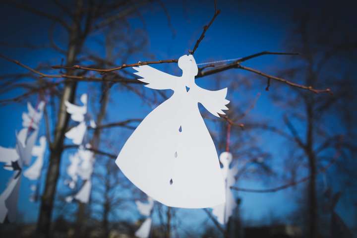 В Україні відбувається акція «Ангели пам’яті»