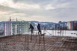  Правоохоронці опитали свідків, які розповіли, що ніхто не бачив, як нога потерпілого потрапила всередину спецобладнання 