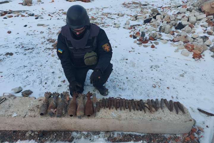Сапери за тиждень знешкодили на Донбасі майже 1,5 тисячі снарядів і мін