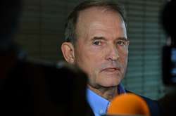 Санкції не забороняють Медведчуку використовувати квартири й автівки