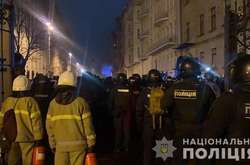 Під час забезпечення правопорядку на вулиці Банковій постраждало 27 правоохоронців