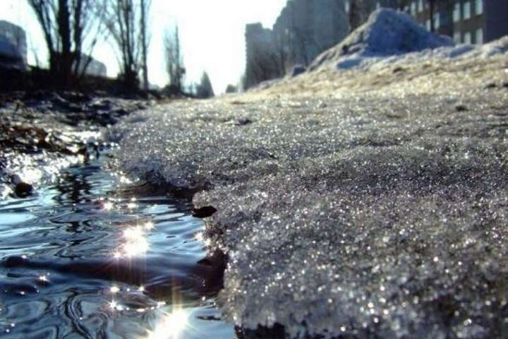 Кілька областей України засипле снігом і заллє дощами: прогноз погоди на 24 лютого