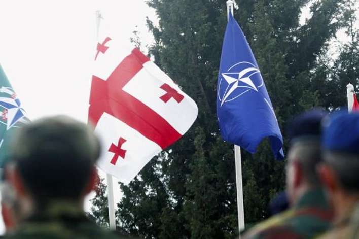 Захочет ли НАТО пустить к себе политическую копию России?