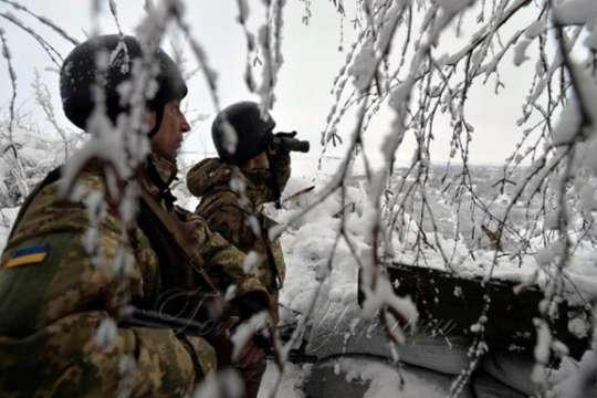 Війна на Донбасі: російські окупанти 14 раз гатили із забороненої зброї