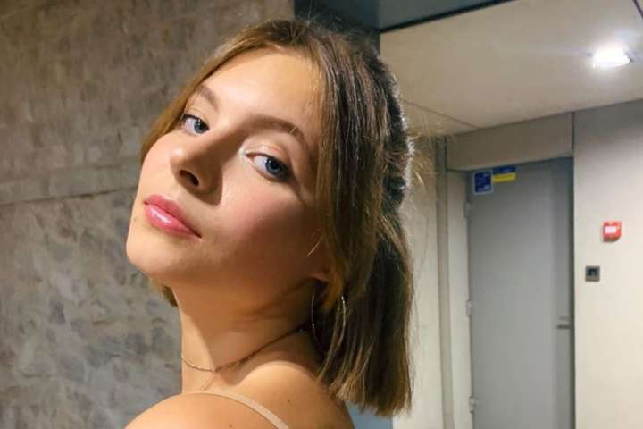 Маша Кравец - Дочь звезды «Квартала 95» сразила поклонников красотой в честь 18-летия (фото)