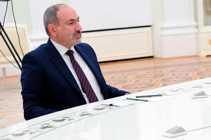 Прем’єр Вірменії пропонує розпустити парламент на тлі політичної кризи