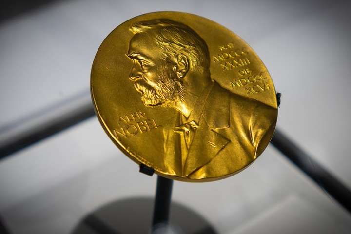Путін, Трамп і Тихановська. На Нобелівську премію миру висунули понад 300 номінантів