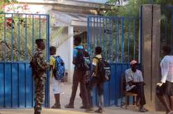 Бойовики звільнили викрадених у Нігерії школярок