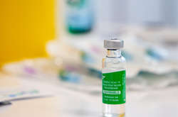  Україна  отримала першу партію вакцини CoviShield  проти коронавірусу 