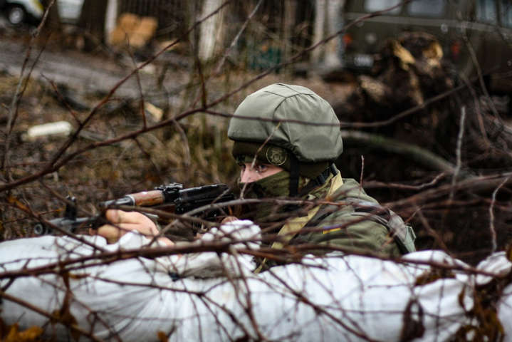 Сутки на Донбассе: боевики девять раз обстреляли украинских военных