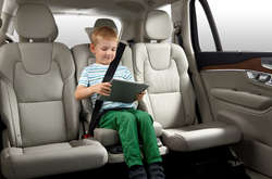 Набули чинності нові правила перевезення дітей в авто: що змінилося 