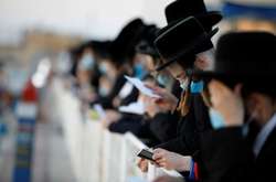  Багато з обмежень послаблять для тих, у кого є так званий зелений паспорт 