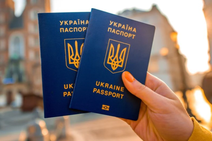 Украина намерена разрешить двойное гражданство 