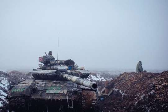 Украинская сторона зафиксировала восемь российских танков под Мирным и Кругликом