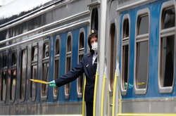  «Укрзалізниця» уважно слідкує за ситуацією і готова до призначення спеціальних рейсів 