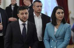 Мендель пояснила, чому поки не відбулася телефонна розмова Зеленського і Байдена