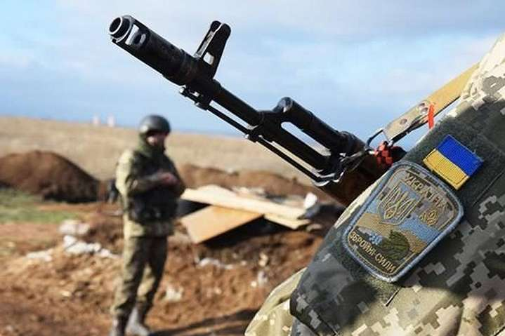 Сутки на Донбассе: боевики девять раз нарушили «перемирие»