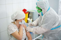  В Украине с начала кампании по вакцинации первую прививку сделали уже 19 118 людям 