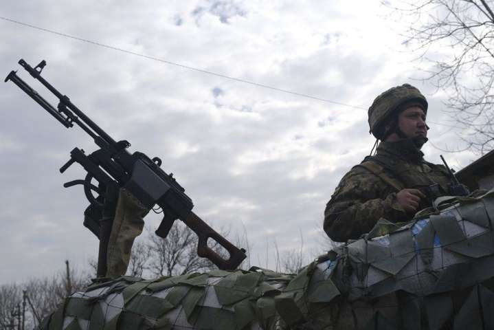 С начала суток на Донбассе оккупанты пять раз нарушили режим тишины