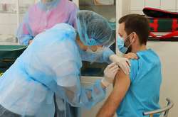 Найбільше щеплень за вчора зробили в Донецькій області – 660