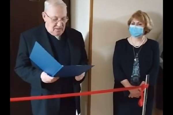  Урочисте відкриття туалету в київському виші викликало хвилю жартів у мережі (відео)