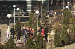 На місці пригоди працюють медики та правоохоронці