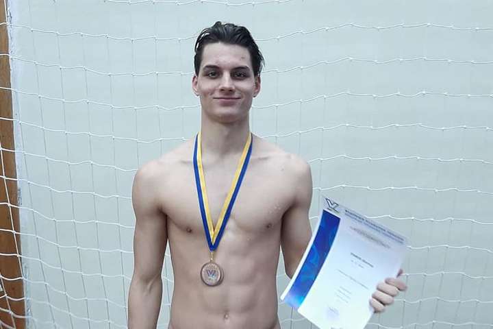 Вінницький спортсмен став чемпіоном України з плавання 