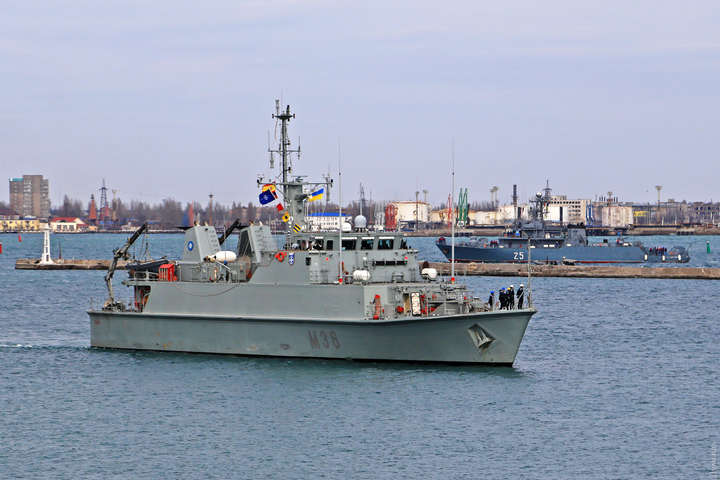 Біля берегів Одеси пришвартувалися кораблі НАТО