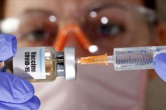 Чверть американців не хочуть вакцинуватися від коронавірусу 