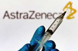 Німеччина відмовилася зупиняти вакцинацію AstraZeneca після смертей пацієнтів