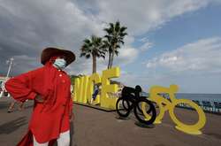 Мер Ніцци просить дозволу на використовувати російської вакцини