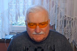 Лех Валенса звернувся до народу перед операцією на серці