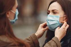 Українці стали рідше дотримуватися карантинних правил