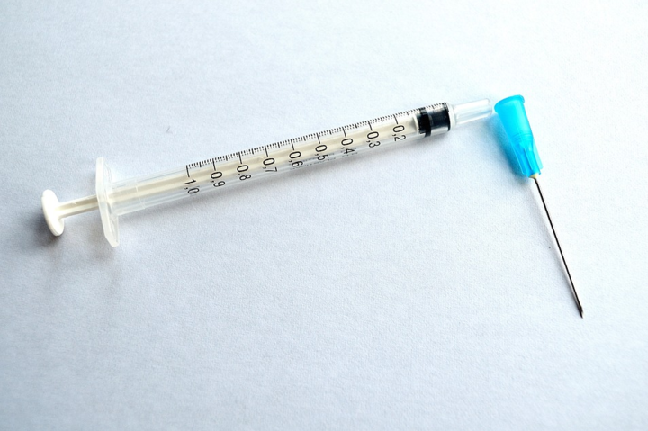 Германия приостанавливает вакцинацию препаратом AstraZeneca