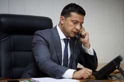  Президент України провів телефонну розмову з прем’єром Швеції 