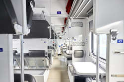   Укрзаліниця просить дотримуватися дистанції на вокзалах 