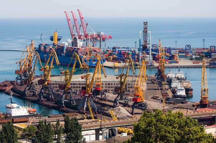 Замінування судна в Одеському порту: поліція перевіряє інформацію