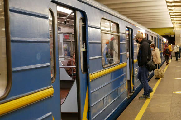 Локдаун у Києві: столичний метрополітен може ввести обмеження в години пік