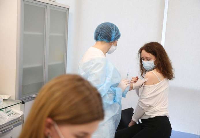 На ковід-вакцинацію записалися понад чверть мільйона українців