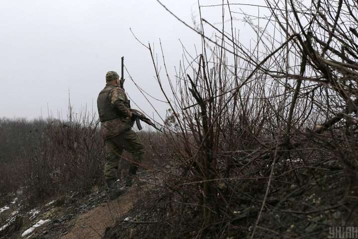Доба на Донбасі: шість ворожих обстрілів, один захисник України загинув