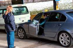 Розмитнити автівку незабаром можна буде через додаток «Дія»