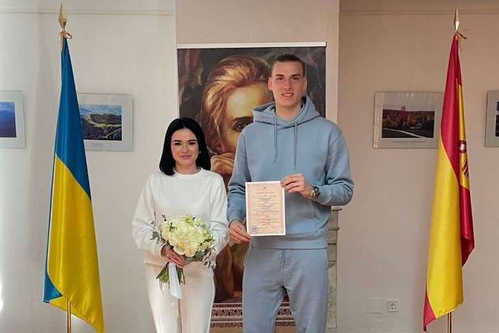 Воротар збірної України одружився в спортивному костюмі