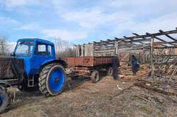 На Луганщині житель прифронтового села підірвався на вибухівці 