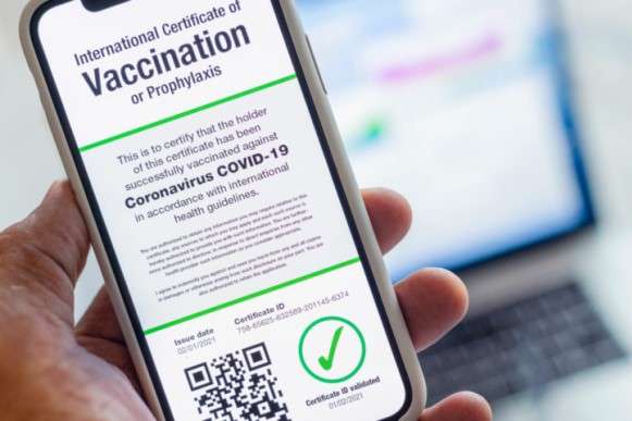 Євросоюз планує створити цифровий сертифікат вакцинації - Європарламент прискорить процедуру запровадження паспортів вакцинації 