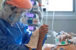 Коронавірус не відступає. В Україні виявлено 17424 нових хворих