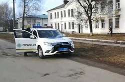 Поліція Харківщини знайшла мати немовляти, яке врятували з вбиральні